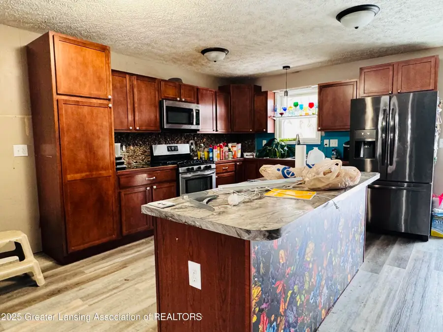 6046 Pheasant Avenue, Lansing, MI 48911 - Image #3