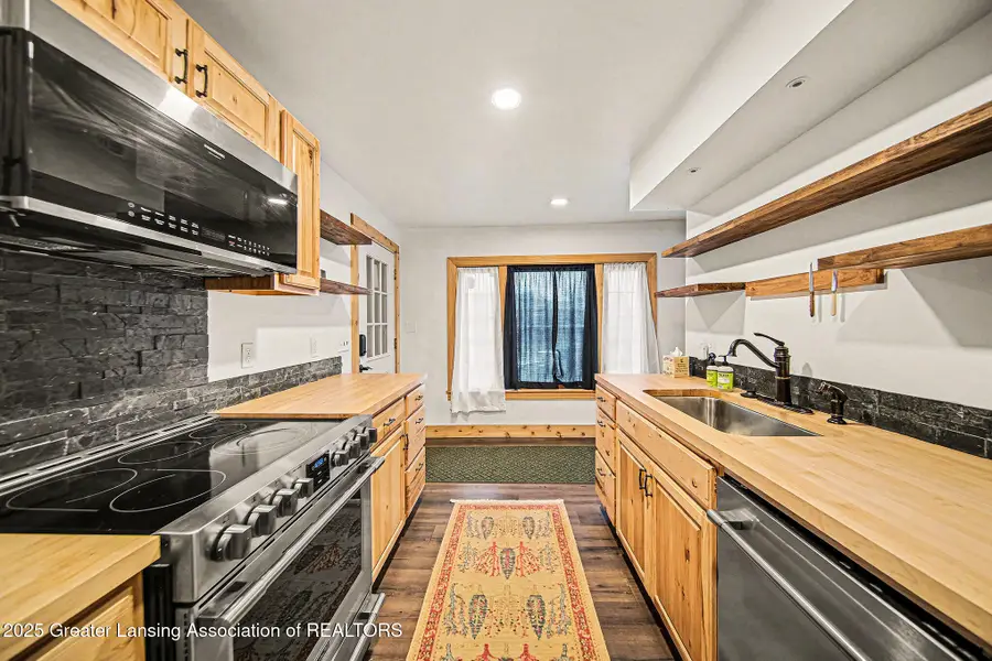 2515 E Dexter Trail, Dansville, MI 48819 - Image #3