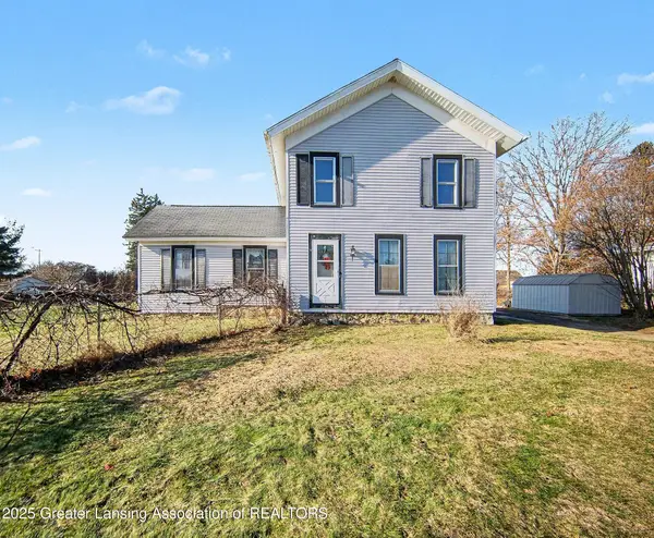 120 S High Street, Leslie, MI 49251