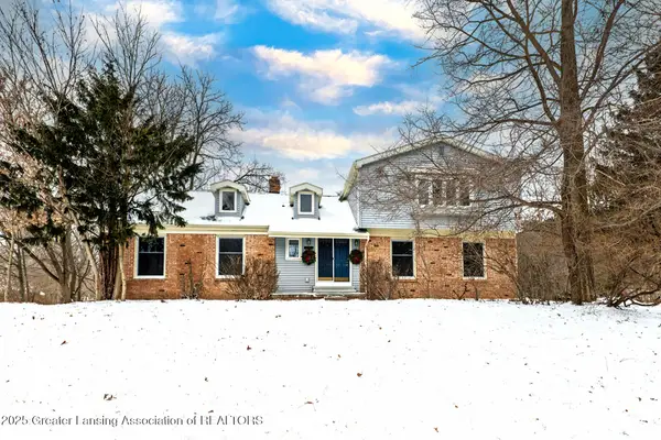 4551 Sandstone Drive, Williamston, MI 48895