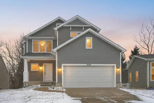 2564 Winterberry Street, Holt, MI 48842