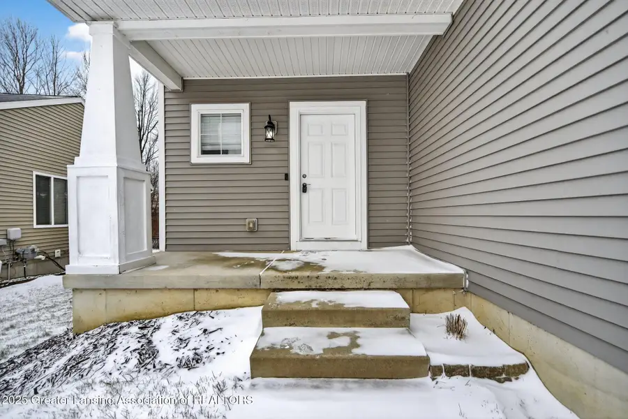 2564 Winterberry Street, Holt, MI 48842 - Image #2