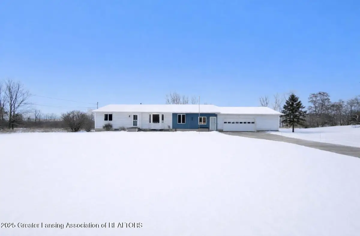 9220 W Herbison Road, Eagle, MI 48822 - Image #1
