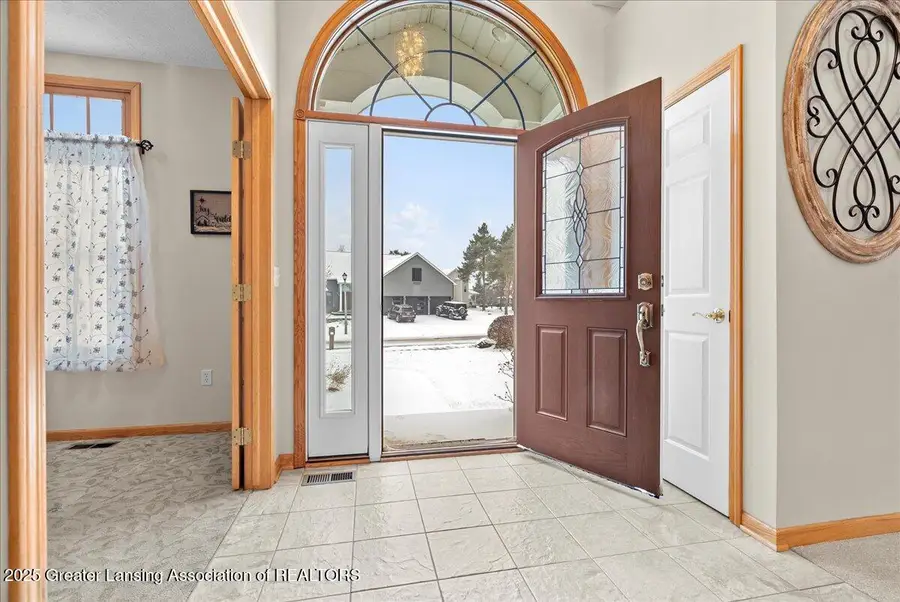 2658 Sanibel Hollow, Lansing, MI 48911 - Image #3