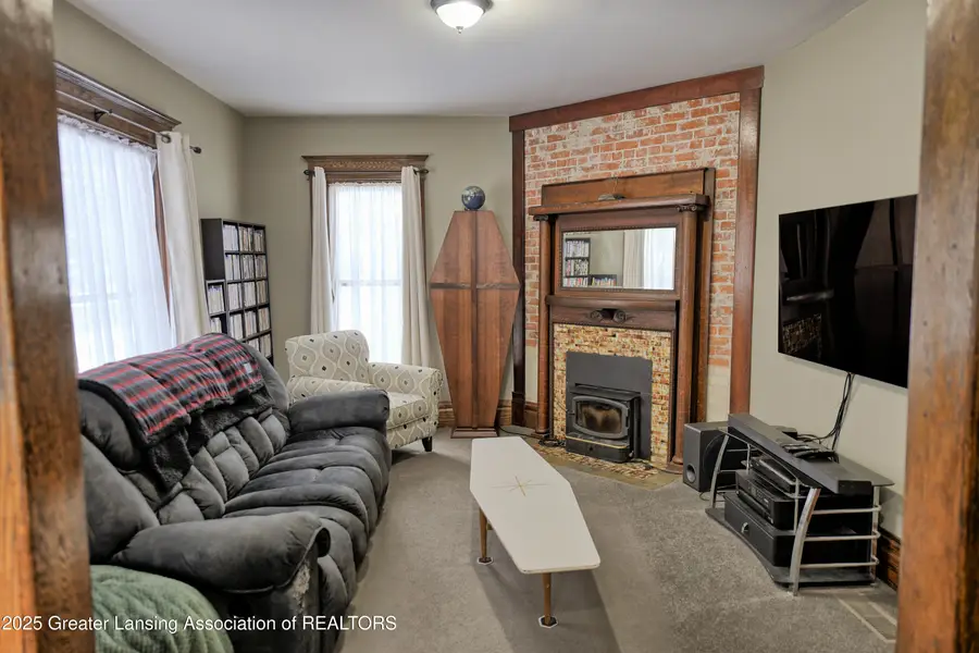 407 E Jefferson Street, Grand Ledge, MI 48837 - Image #3