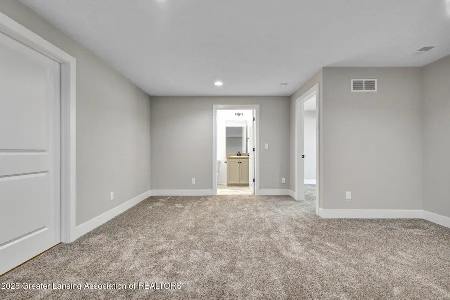 1128 Peninsula Drive, Grand Ledge, MI 48837 - Image #3