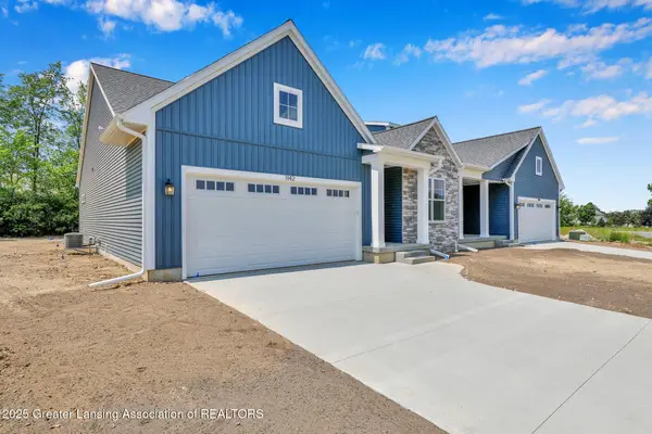 1134 Peninsula Drive, Grand Ledge, MI 48837