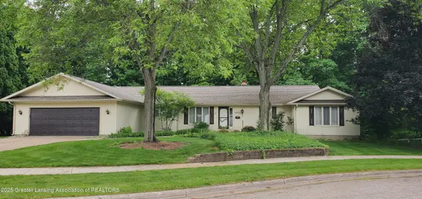 3723 Springbrook Lane, Lansing, MI 48917