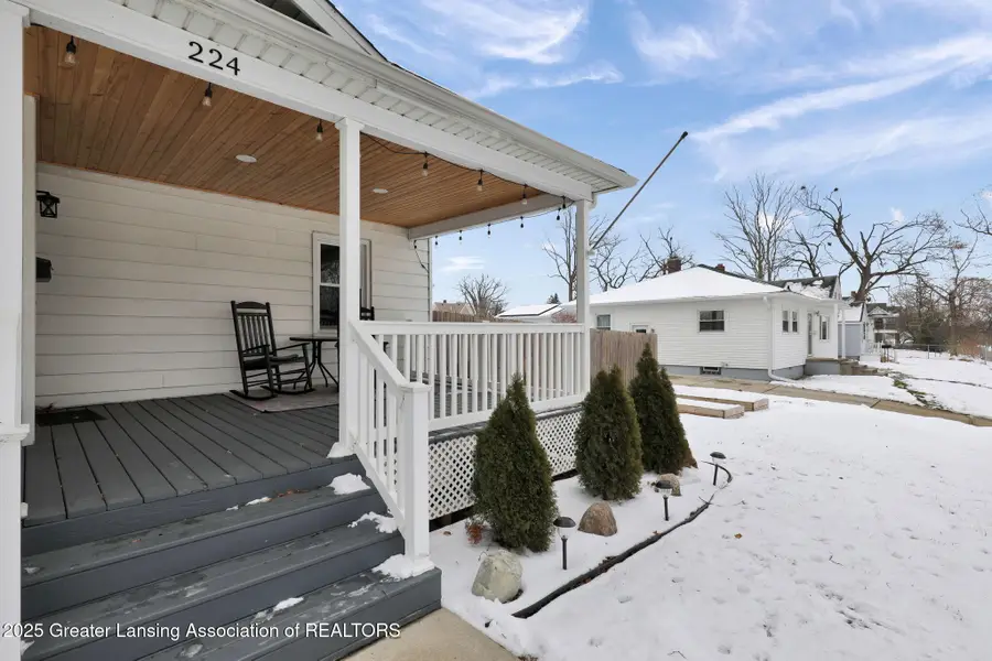 224 W Front Street, Grand Ledge, MI 48837 - Image #2