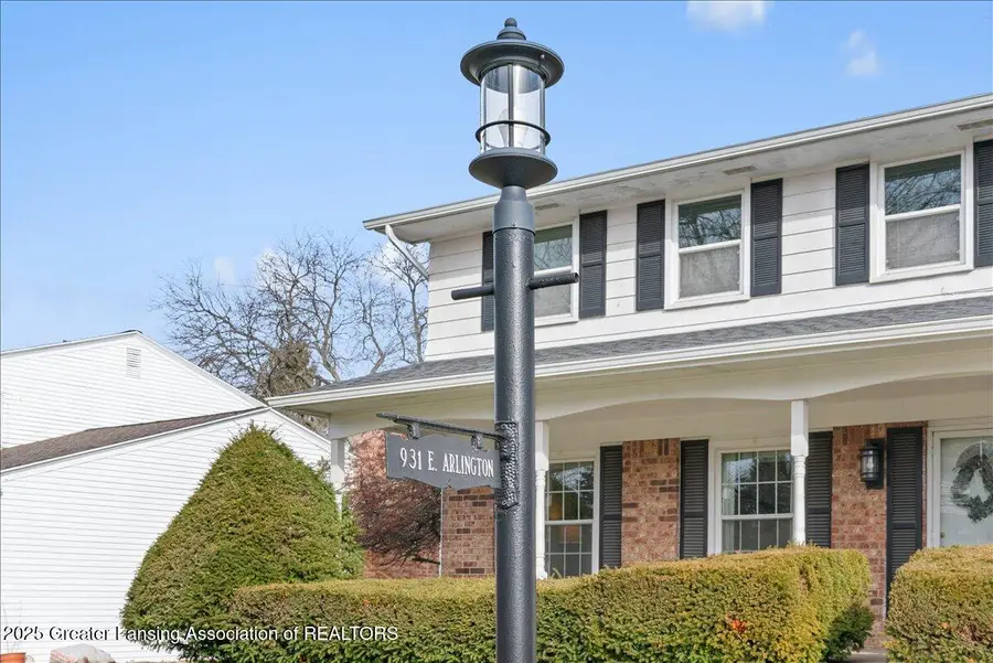 931 Arlington Drive, Lansing, MI 48917 - Image #2