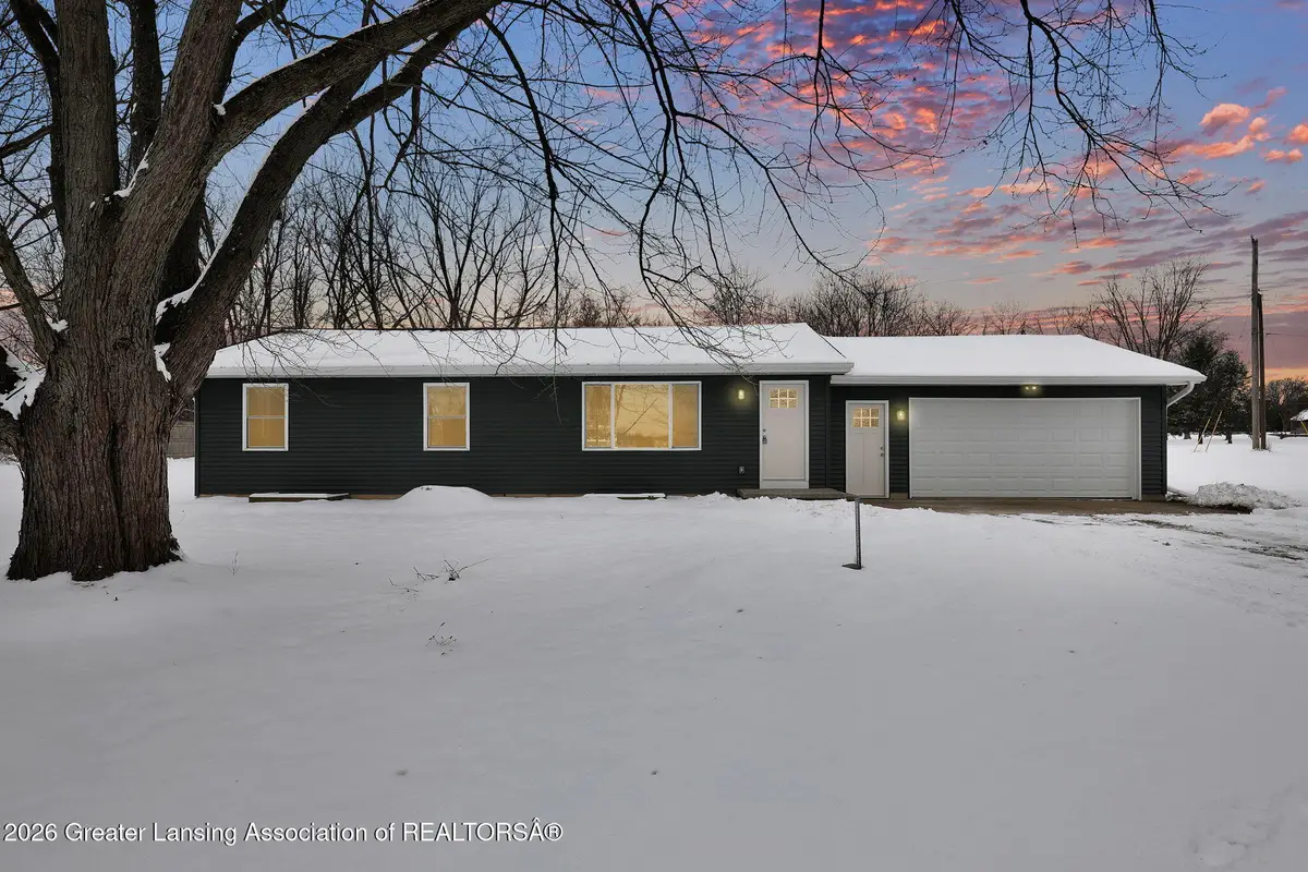 56 S Onondaga Road, Mason, MI 48854 - Image #1