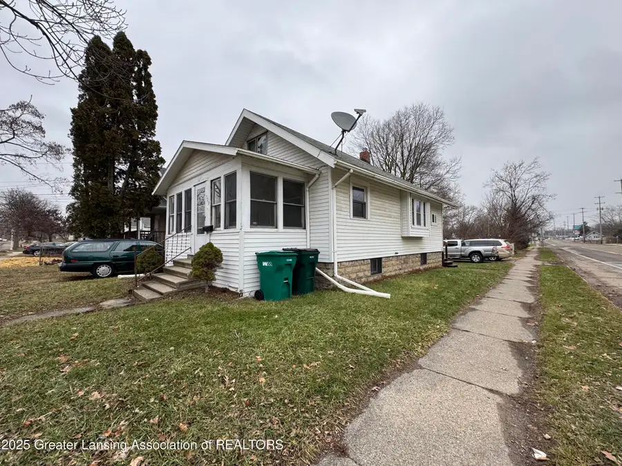 329 S Hayford Avenue, Lansing, MI 48912 - Image #2