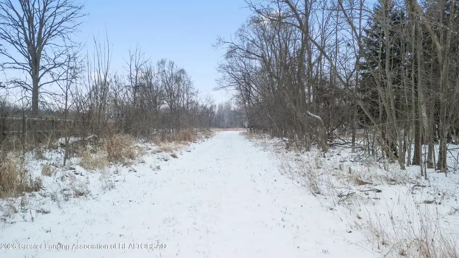 720 E Race Road, Leslie, MI 49251 - #3