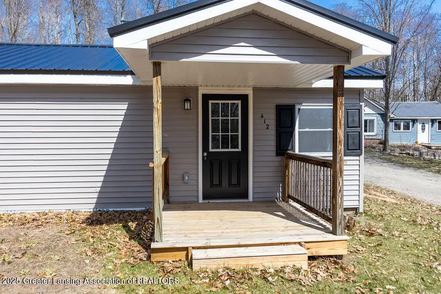 412 N Scott Drive, Farwell, MI 48622 - #3