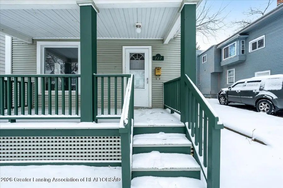 227 Woodlawn Avenue, Lansing, MI 48910 - Image #2