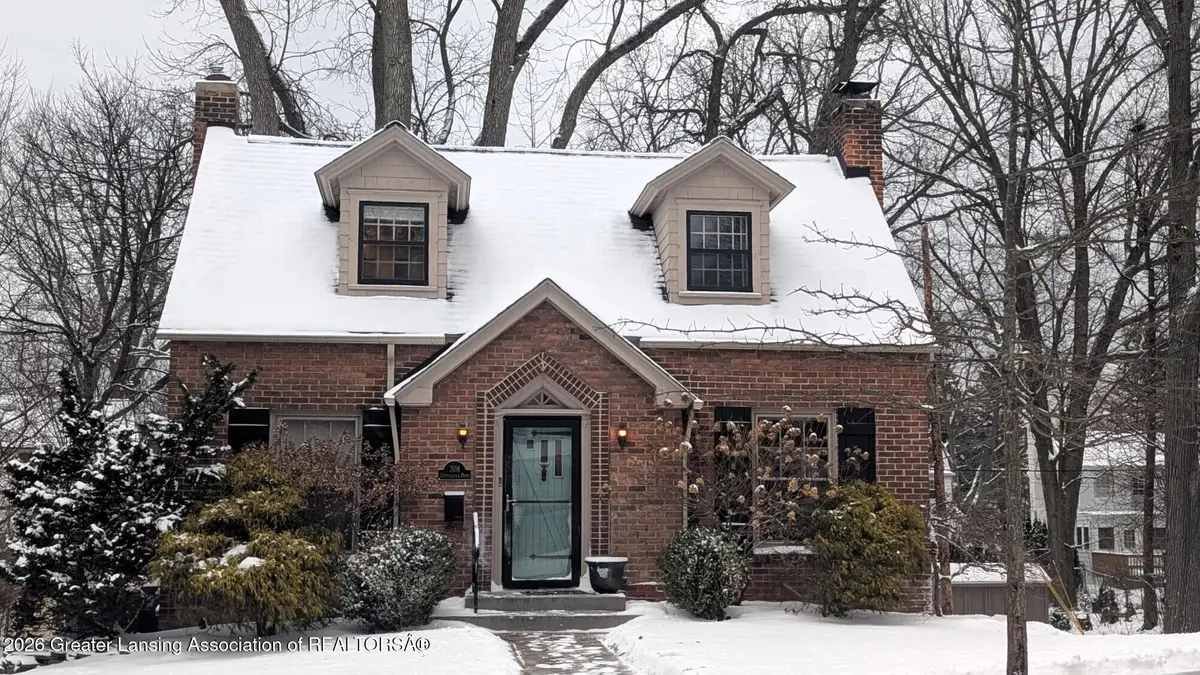 308 Chesterfield Parkway, East Lansing, MI 48823 - Image #1