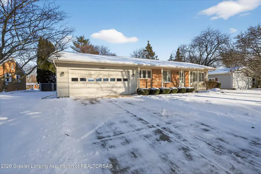 1005 S Swegles Street, Saint Johns, MI 48879 - Image #3