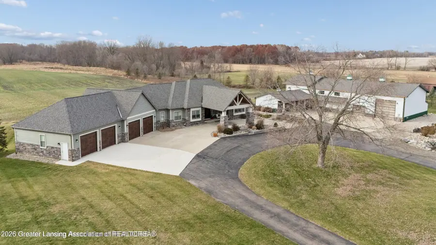 9285 Guinea Road, Grand Ledge, MI 48837 - Image #2