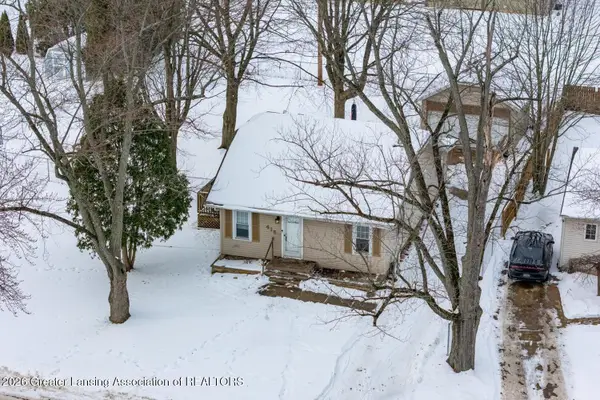 415 Winifred Avenue, Lansing, MI 48917