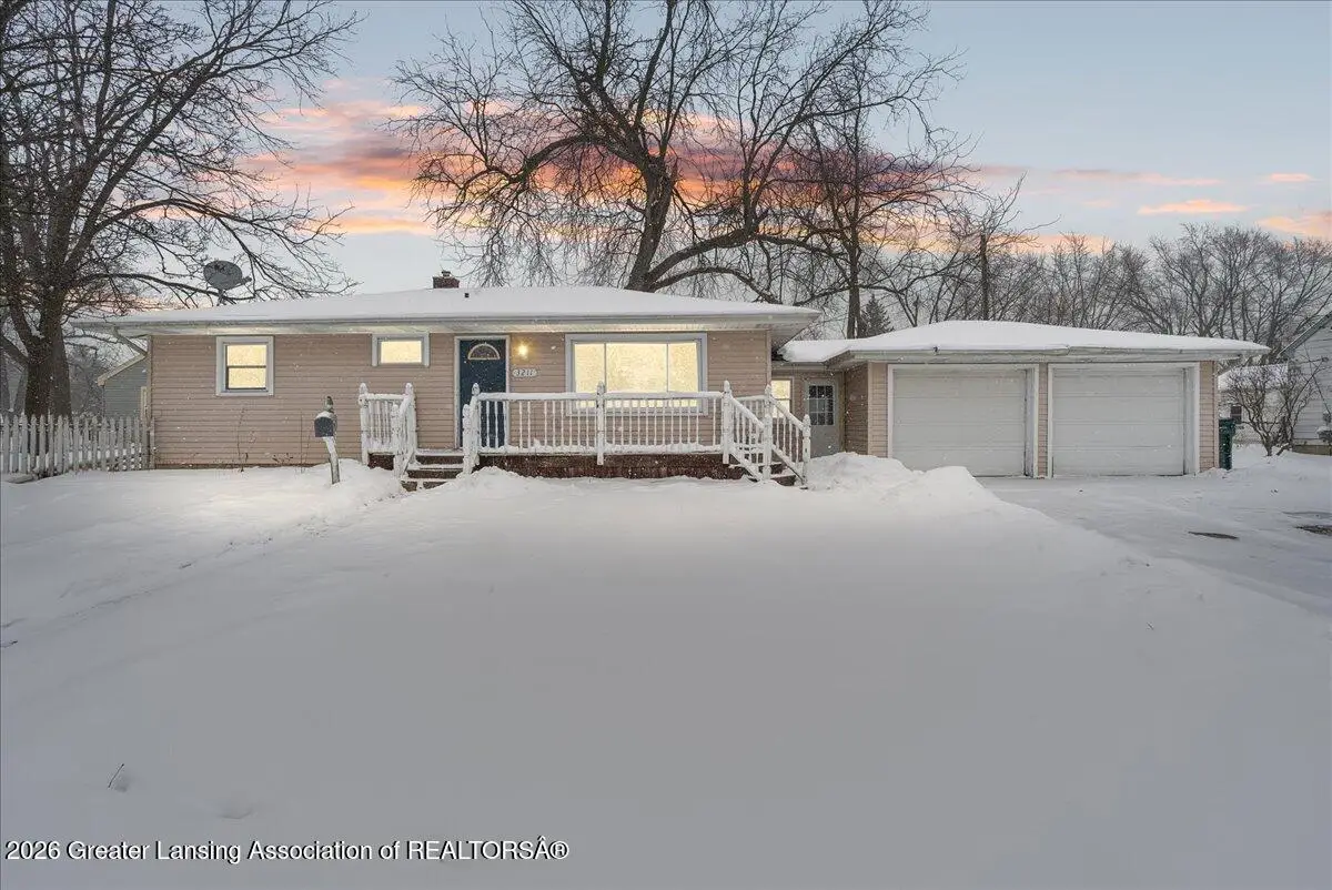 3211 S Deerfield Avenue, Lansing, MI 48911 - Image #1