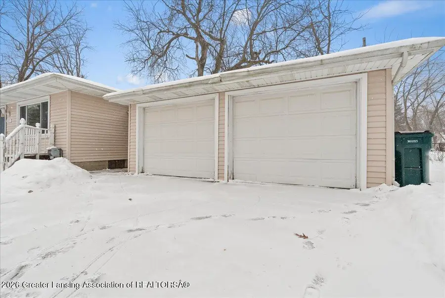 3211 S Deerfield Avenue, Lansing, MI 48911 - Image #3