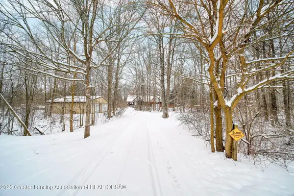 9265 N Royston Road, Grand Ledge, MI 48837