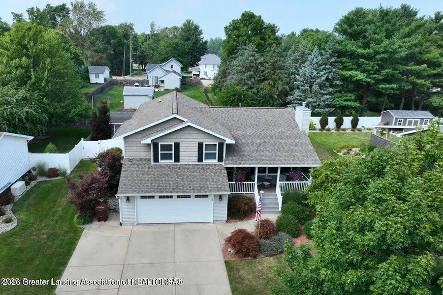 106 W Oak Street, Saint Johns, MI 48879 - #3