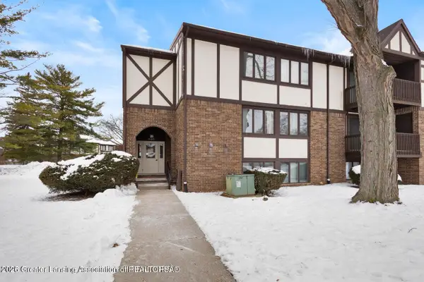 6165 Innkeepers Court #86, East Lansing, MI 48823