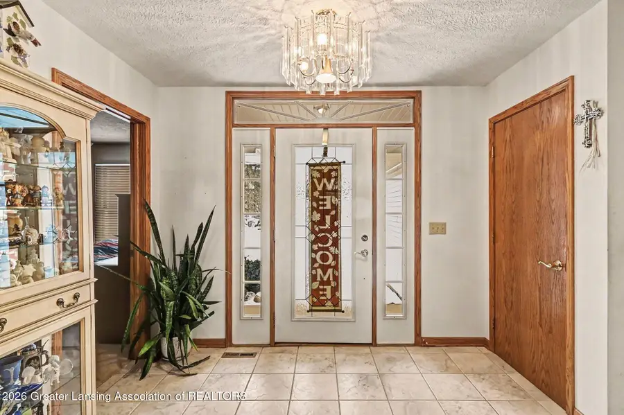 1901 E Stoll Road, Lansing, MI 48906 - #3