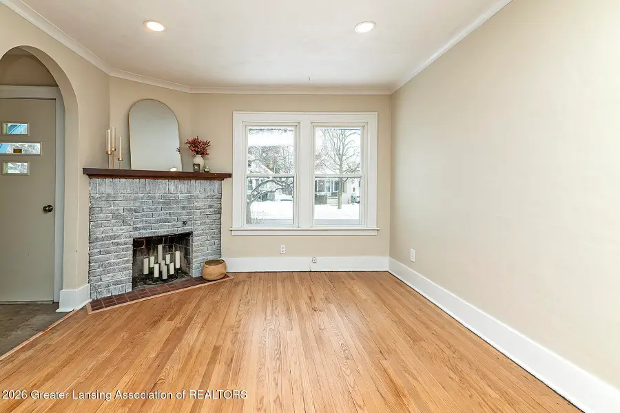 519 N Clemens Avenue, Lansing, MI 48912 - #2