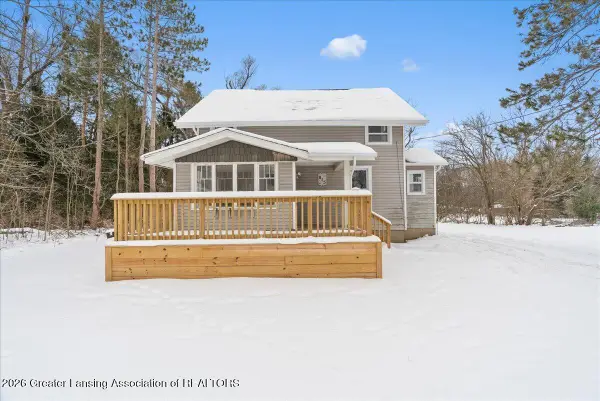 815 W Main Street, Grand Ledge, MI 48837