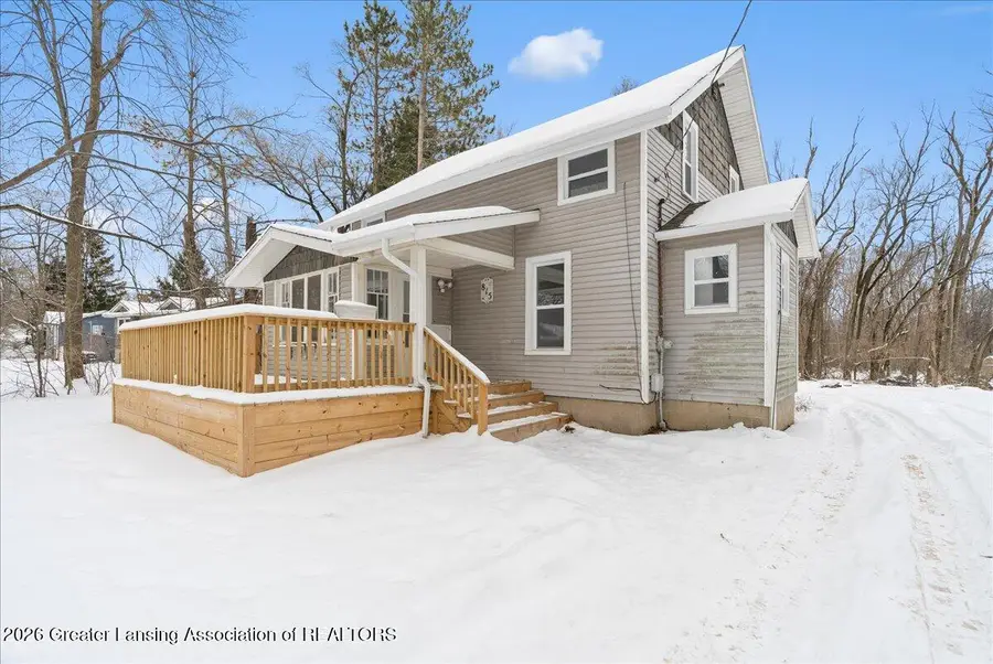 815 W Main Street, Grand Ledge, MI 48837 - #3