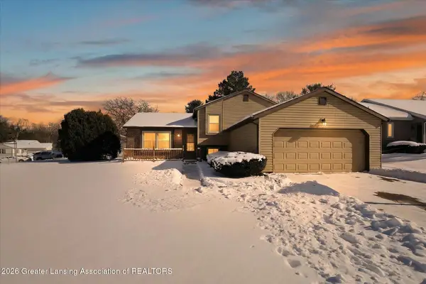 617 Dutch Hill Drive, Lansing, MI 48917