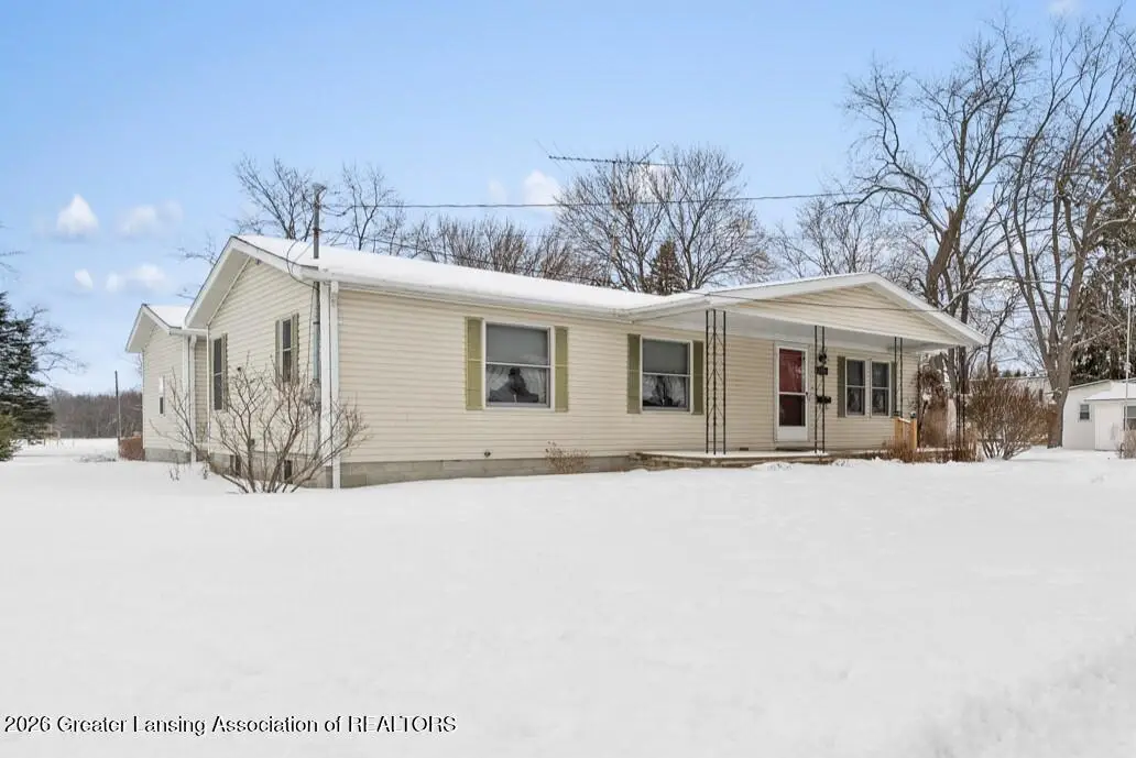 208 W Oak Street, Elsie, MI 48831 - #1