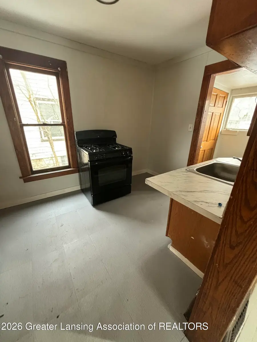 1019 Daleford Avenue, Lansing, MI 48915 - #3