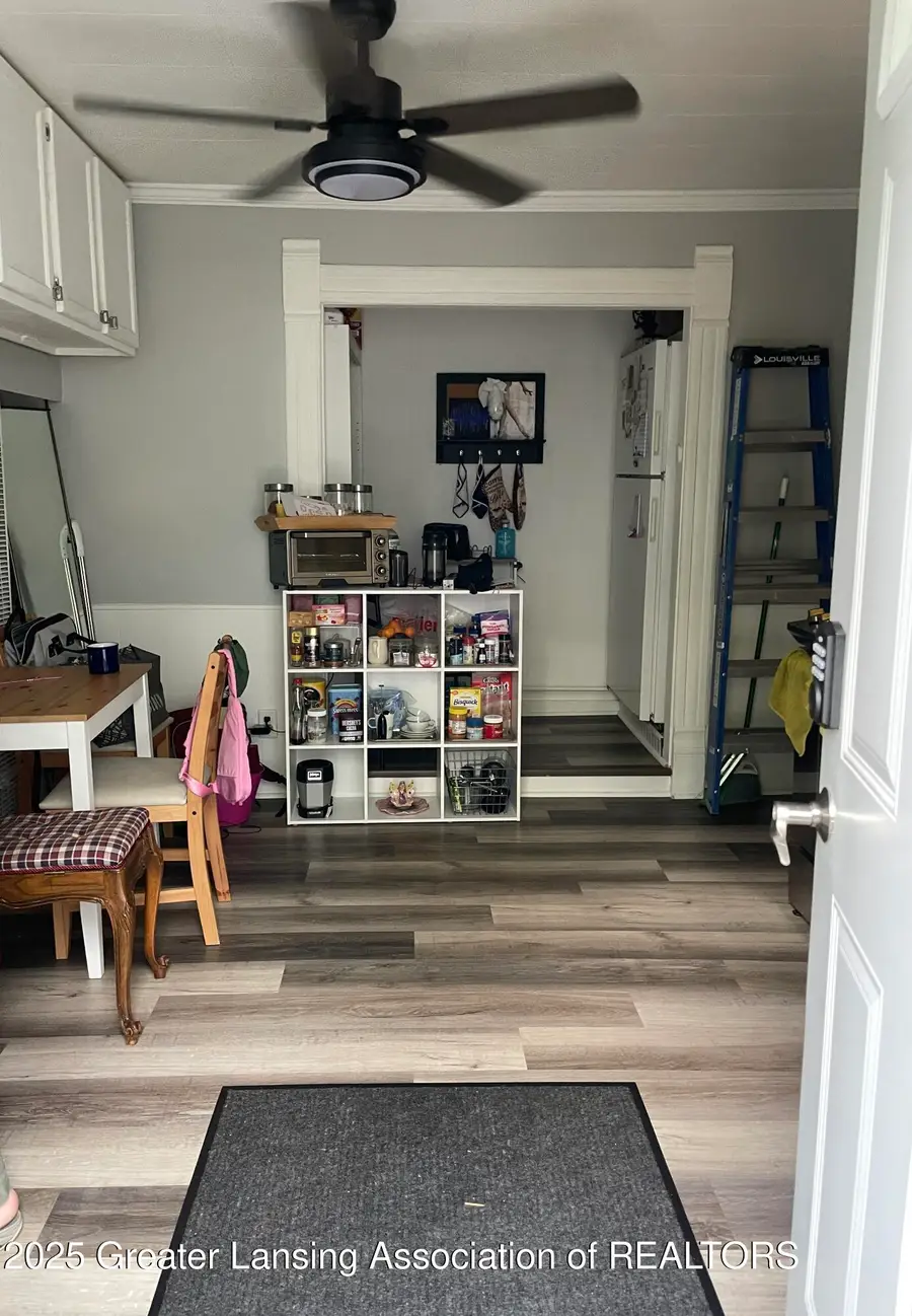 209 Mineral Street, Grand Ledge, MI 48837 - #3