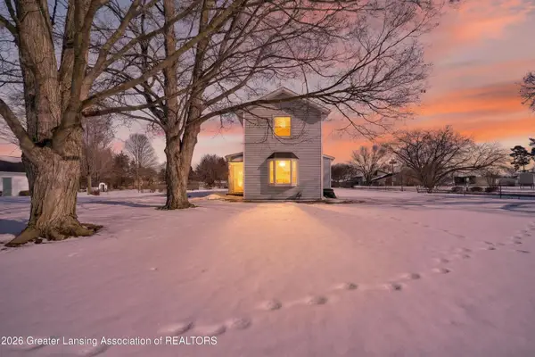 325 Charlotte Highway, Portland, MI 48875