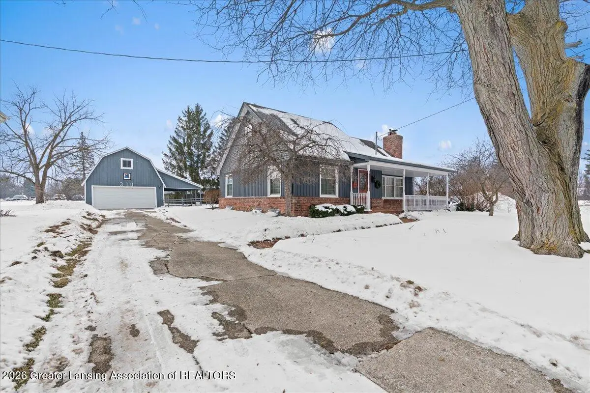 310 E Sturgis Street, Saint Johns, MI 48879 - #1