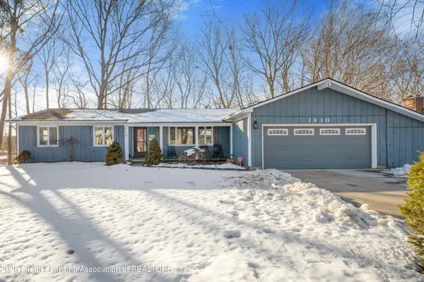 1930 Briarwood Drive, Lansing, MI 48917