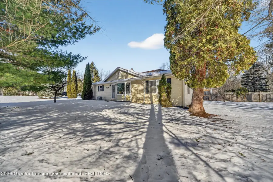 5828 Lake Drive, Haslett, MI 48840 - #3