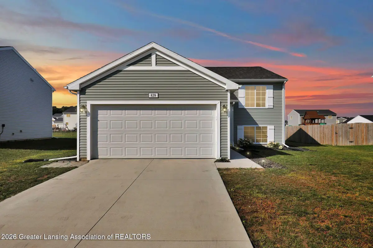 839 St Johns Chase, Grand Ledge, MI 48837 - #1