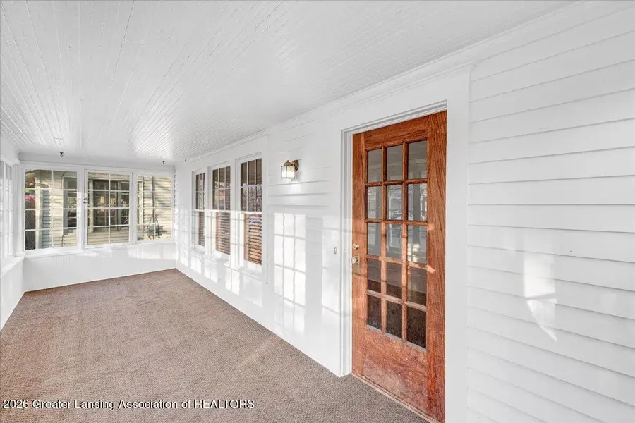 414 N Clemens Avenue, Lansing, MI 48912 - #2