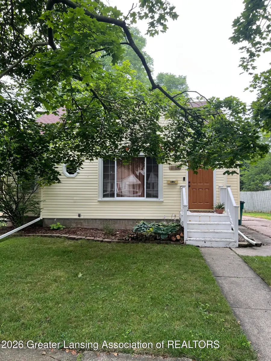 2118 Roberts Lane, Lansing, MI 48910 - #2