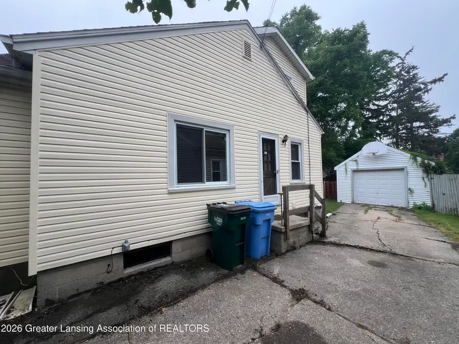 2118 Roberts Lane, Lansing, MI 48910 - #3