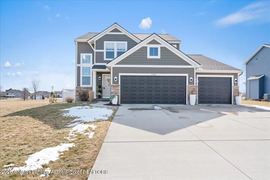 2249 Winners Circle, Saint Johns, MI 48879 - #2