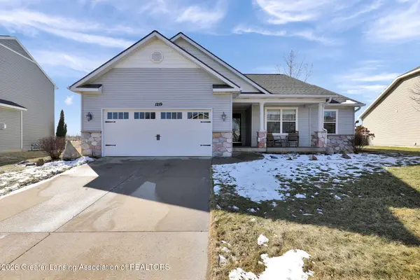 1219 Wildflower Drive, Holt, MI 48842