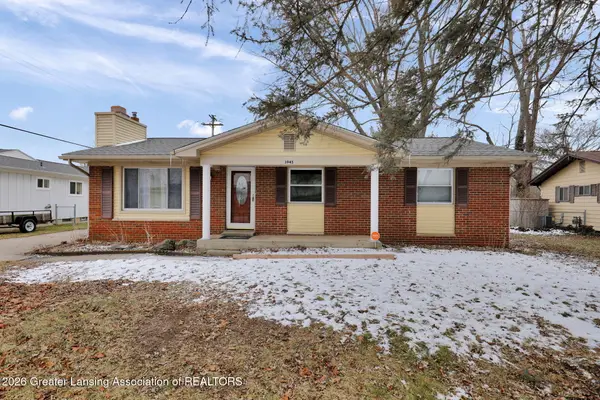 3945 Windward Drive, Lansing, MI 48911