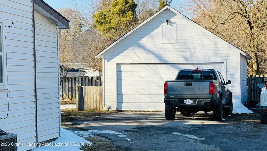 1464 W King Street, Owosso, MI 48867 - #2