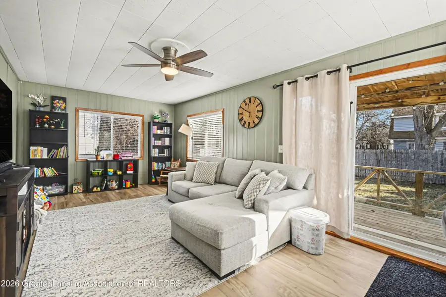 736 Stanley Street, Lansing, MI 48915 - #2