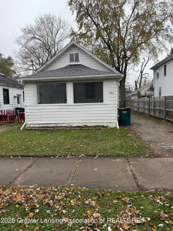 1317 Illinois Avenue, Lansing, MI 48906